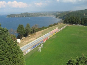 Stadion Ob obzidju