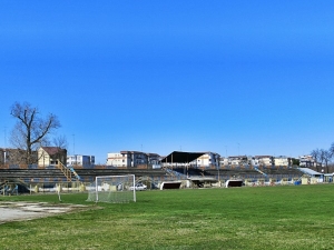 Stadionul Tineretului (Ştrand)