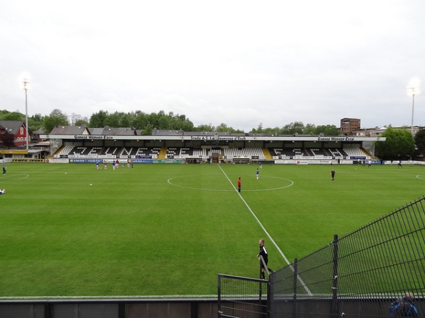 Stade de la Frontière, Esch-Uelzecht (Esch-sur-Alzette)