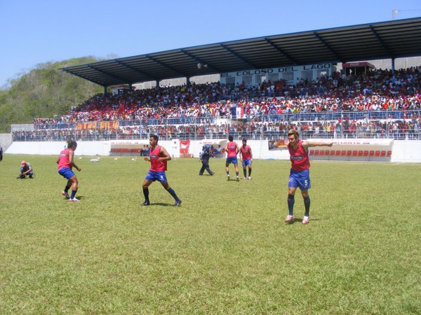 Estadio Julián Tesucún, San José, Departamento de Petén
