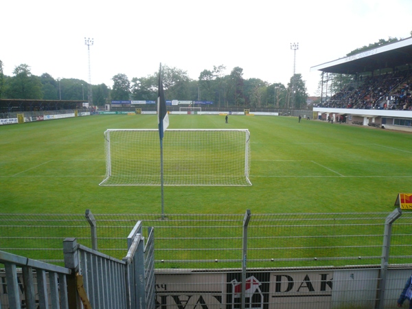Gemeentelijk Parkstadion, Boom