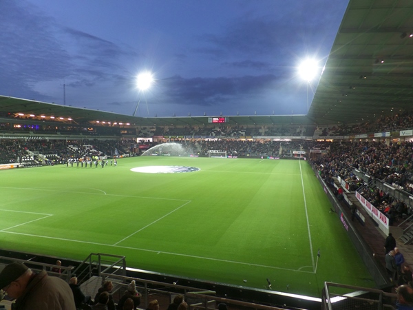 Polman Stadion, Almelo