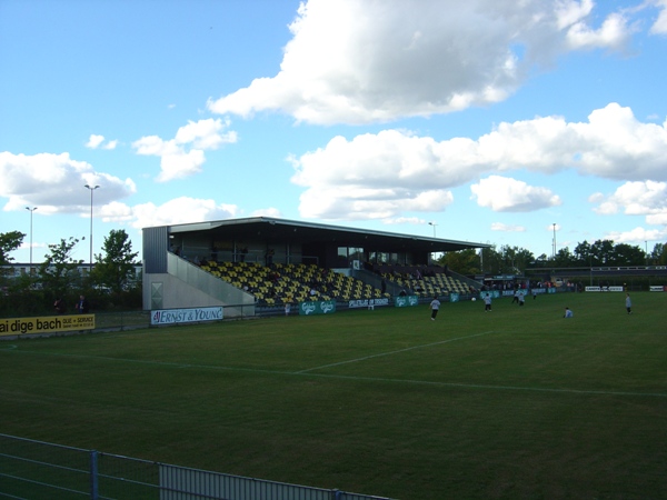 Tingbjerg Idrætspark, Brønshøj