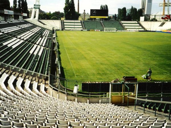 Albert Stadion, Budapest