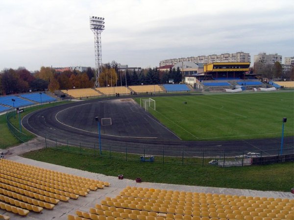 Stadion Avanhard, Luts'k